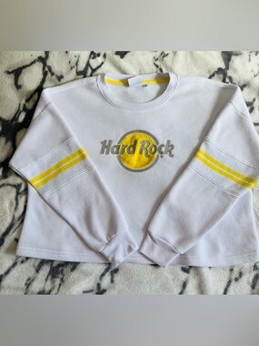 HARD ROCK CAFE Retro/College Style Medium White/Yellow CropTop Crewneck Sweater